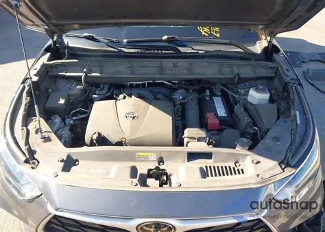 2021 Toyota Highlander L from USA, damaged, VIN 5TDCZRBHXMS068819